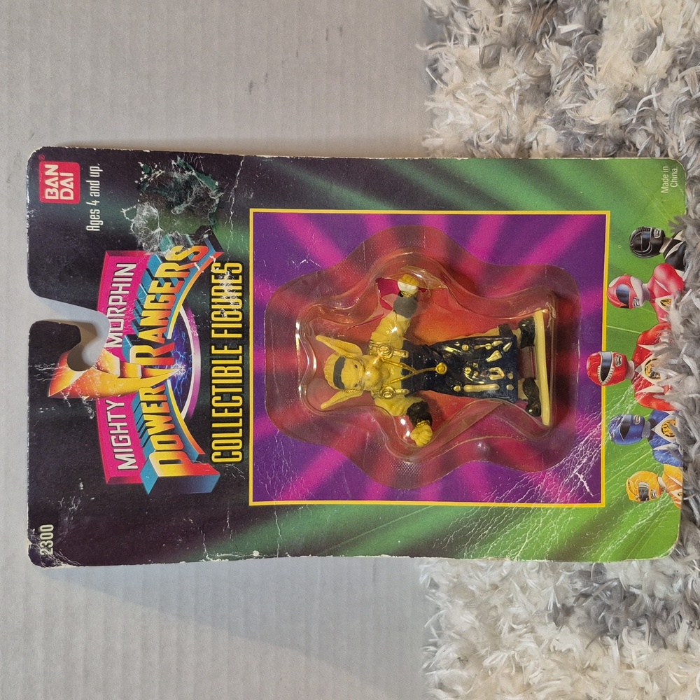 Vintage 1993 Power Ranger Figurine